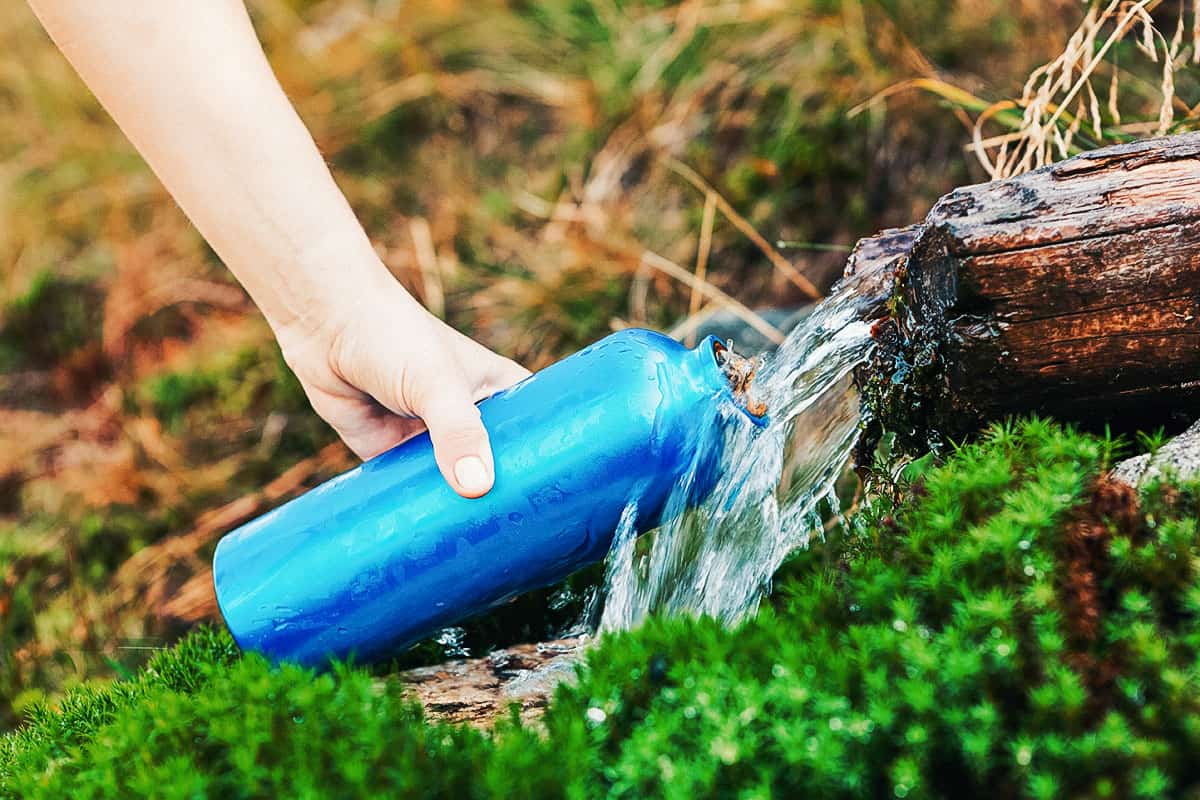 The Best Water Bottle for Hiking of 2024 [Reviews & Guide]